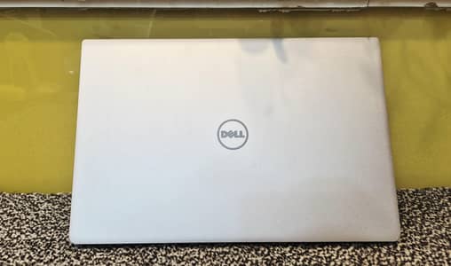 DELL XPS 9360 CORE i7