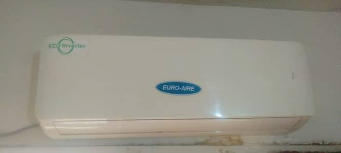 Euroaire 1 Ton Inverter Split. Original Euroaire UK brand piece.