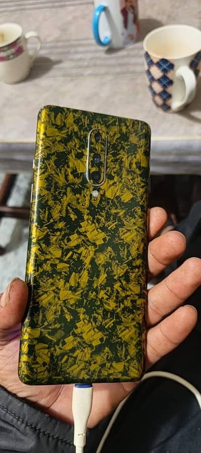 OnePlus 8 12gb ram or 256gb storage  koi dor line shad nhi h clear