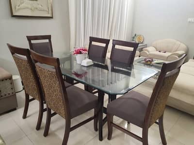 solid sheesheesham wood 6 seater and dinble table set. excellent cond