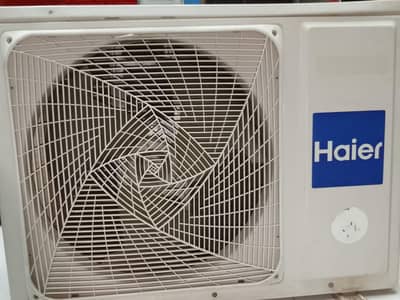 1.5 ton siplit inverter ac used 10/10 condition
