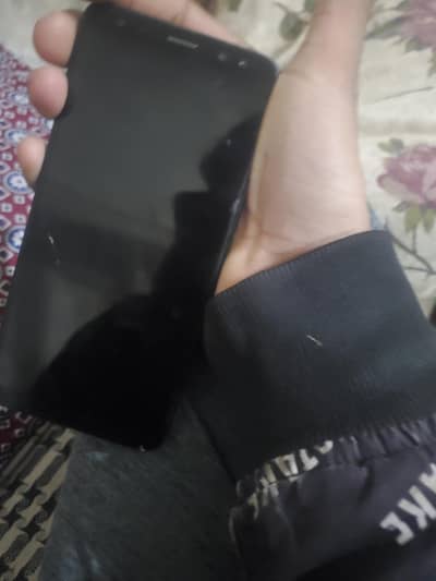 Huawei mate 10 lite  4.64 gb ram