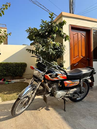 Honda CG 125 | Genuine Condition | Multan registered