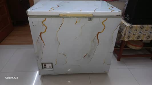 waves Deep freezer for Sale