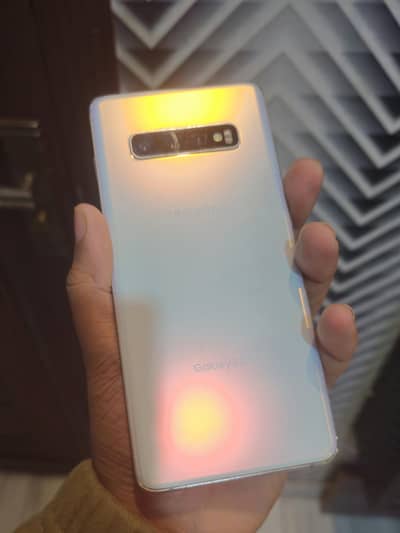 samsung galaxy s10 plus