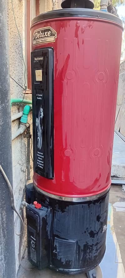 Geyser Deluxe National Geyser Water Heater Almost New Big Size
