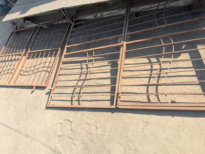 2 items grill windows