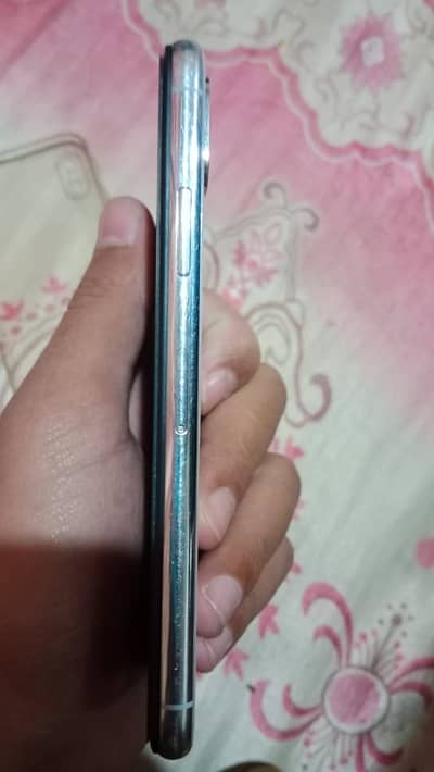 iPhone x non pta 100% battery health