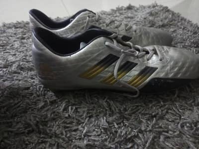 adidas Football shoes  (size 44)