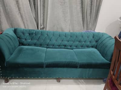 Sofa set 7 seaters condition like New.