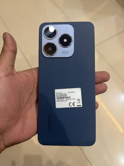 Realme C63