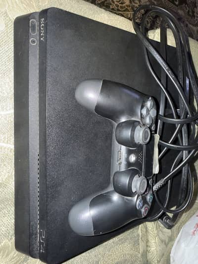 PlayStation 4 Slim 500GB PS4 || 1 wireless Controller