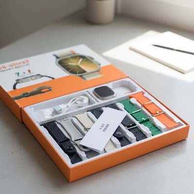 Q30 Ultra Smart Watch with 7 Straps – Brand New Free dilivery pakistan