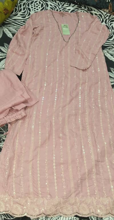 Size 8, 18 chest, 47 length