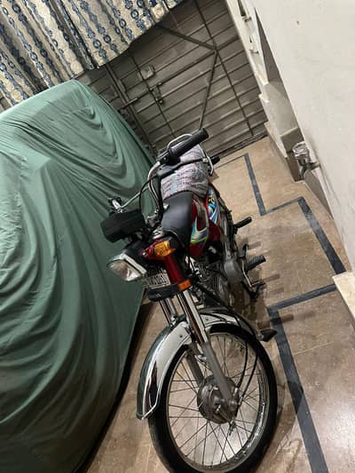 Honda cd70 red color