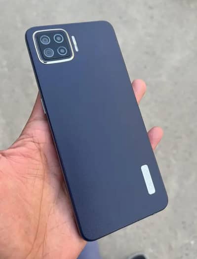 Oppo F17 8/128 . . exchange possible