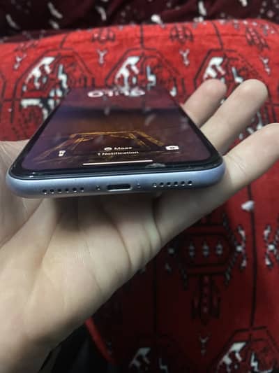 I phone 11 panel chnage magar original panel lagaya ha dosra mobile sa