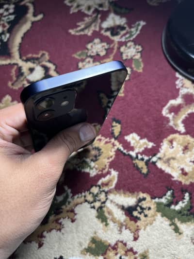 IPhone 12 Urgant sale