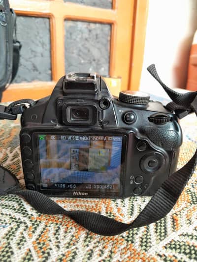 Nikon D3200 model