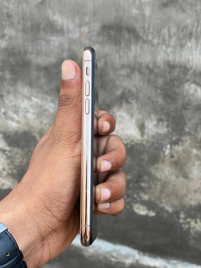 iphone xs Golden 256