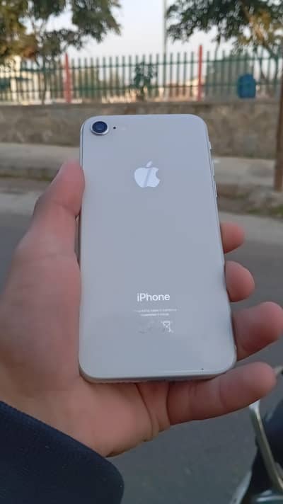 used good  iphone 8 pta approved (64 GB )
