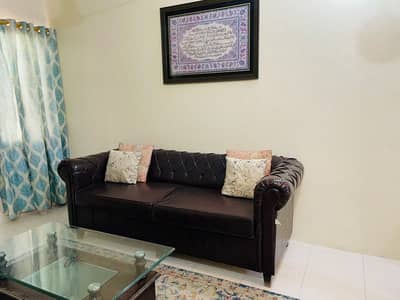 5 seater excellent condition