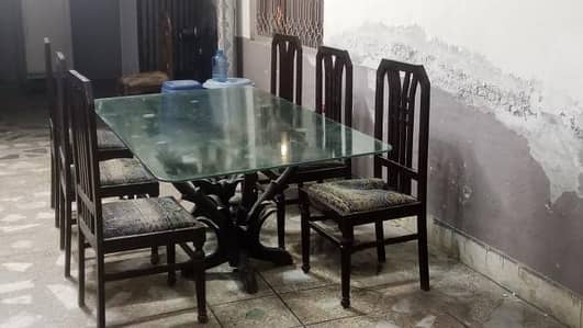 Dining Table with 6 chairs