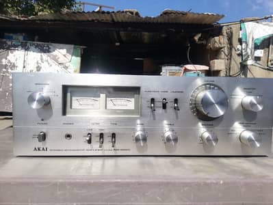 Akai amplifier