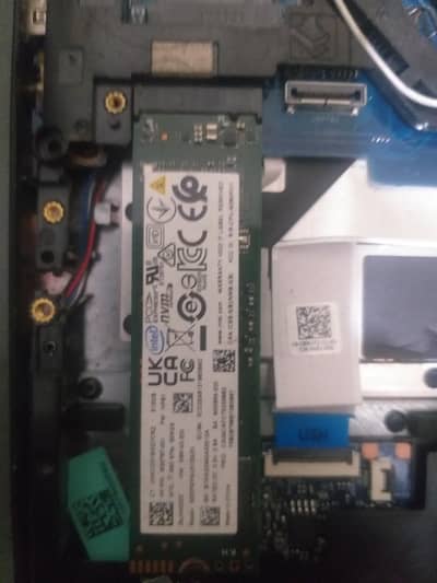 SSD 512,DDR4 16 GB