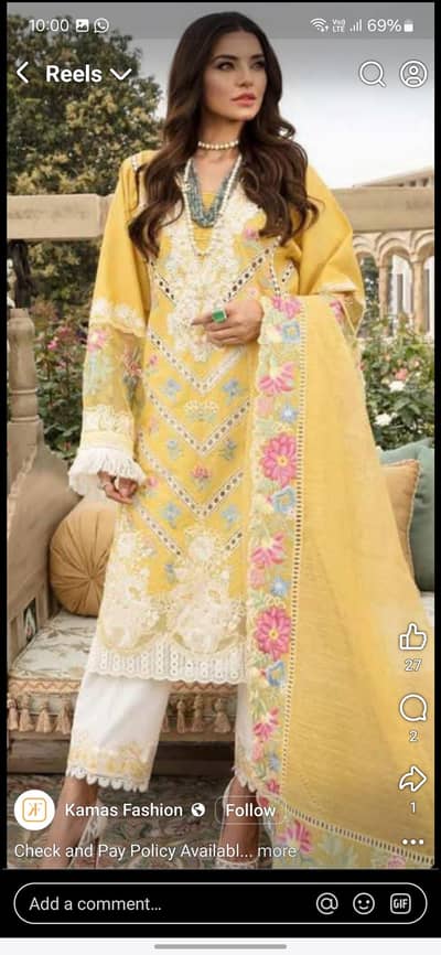 Crimson chickenkaari