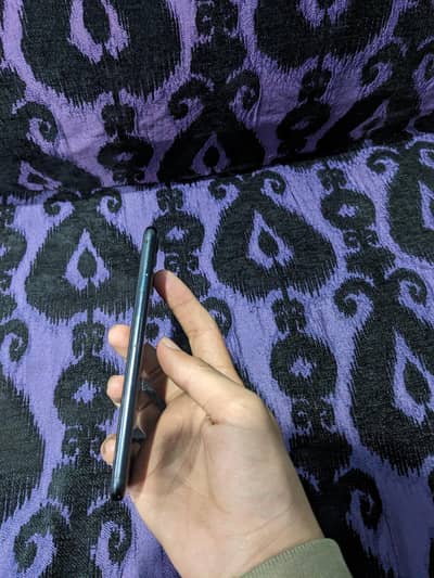 iphone SE non pta  72 batry hlth condition 9/10