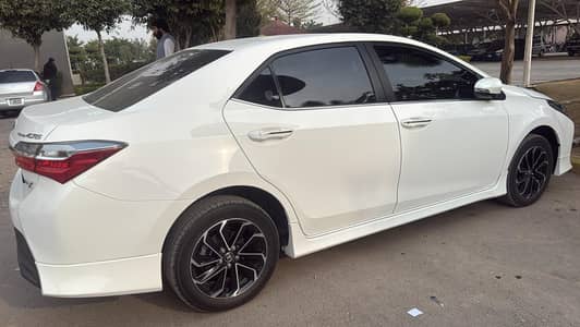 Toyota Corolla Altis Grande X 1.8 CVT-i Model 2025