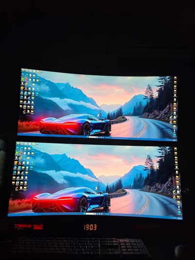 Samsung 34” Curved Borderless 4K Monitor – Like New (1 Month Used)