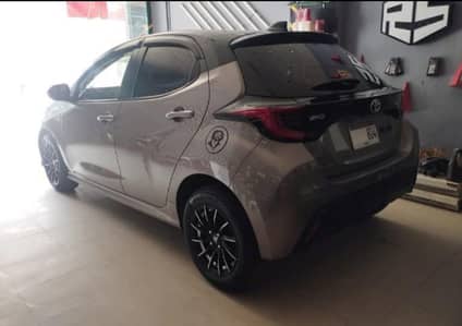 Toyota Yaris G LED 2021 2024