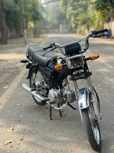 Honda CD70 model 2024