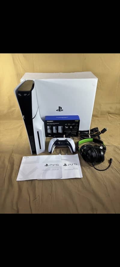 Sony PlayStation 5 Slim Disc Edition PS5 1TB White . . . . .