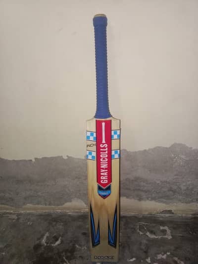 new cricket bat 10/10 condition