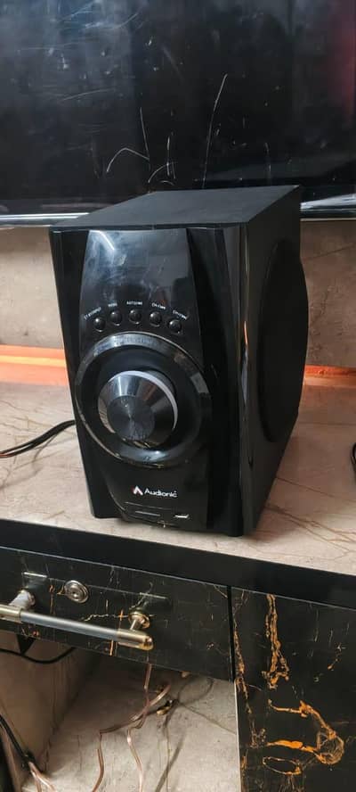 audionic buffers very good condition. .