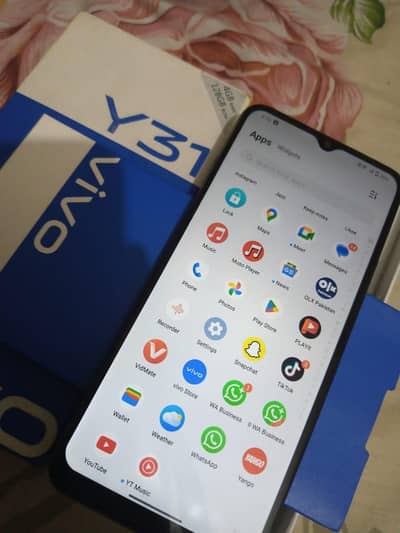 vivo y31 official pta 4/128 with box