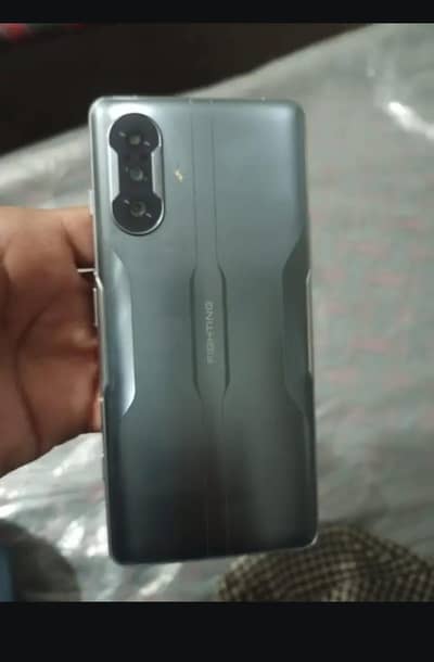 redme k 40 12 256 gp ha  kissy chyr SMS kry arjint sell