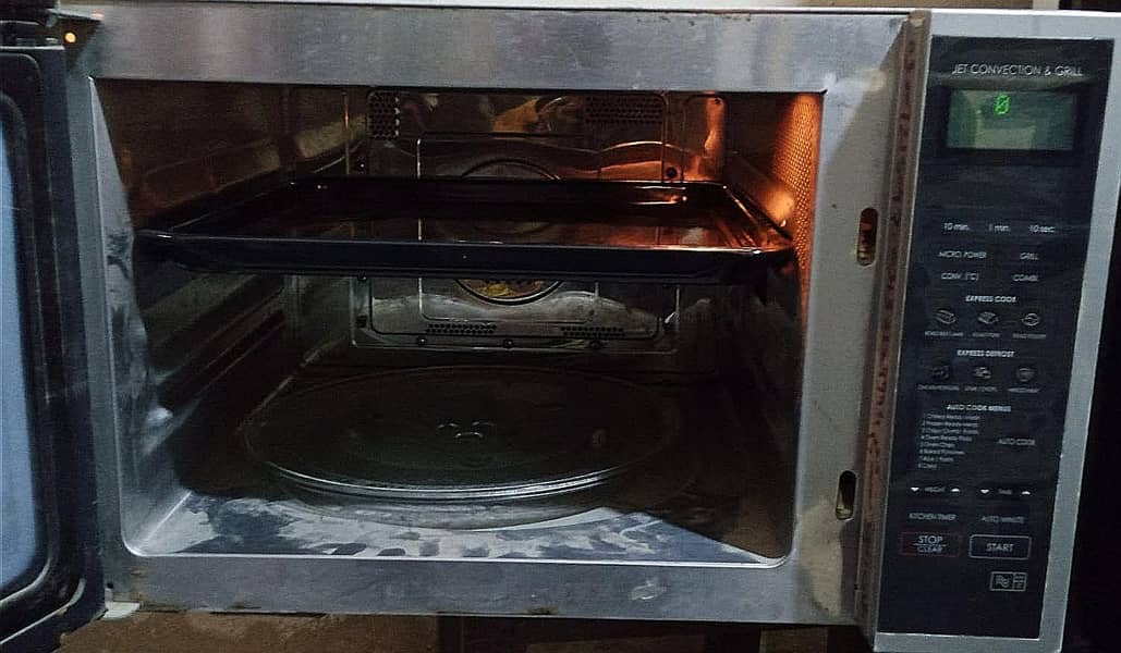 Micro waves owon (Sharp Brand) 1