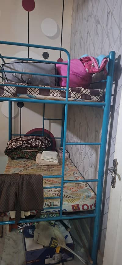 2 foler bad with matres