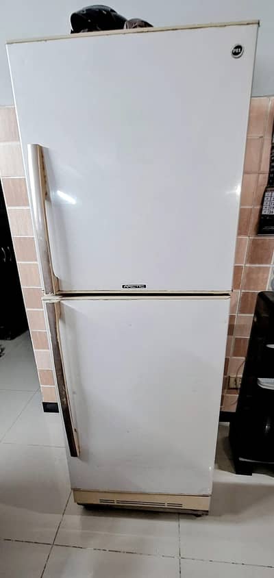 2 door Pel Fridge in Running Condition