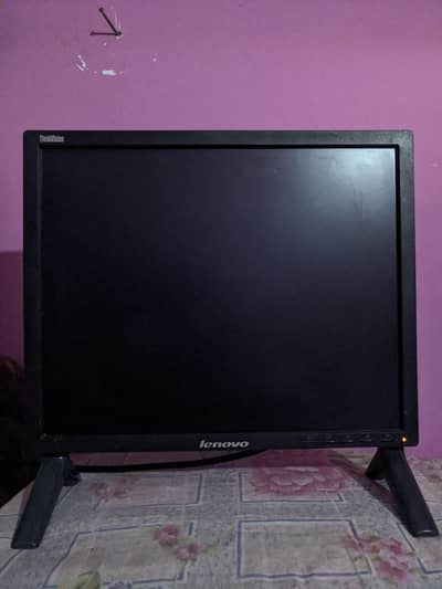 Lenovo monitor LED 19 inch.