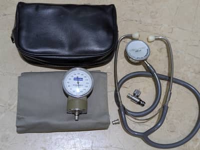 Kenzo Medical Stethoscope Set, Blood pressure check machine