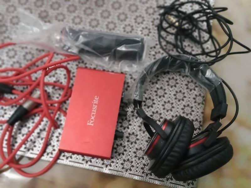Focusrite 3rd Generation Complete Kit 5