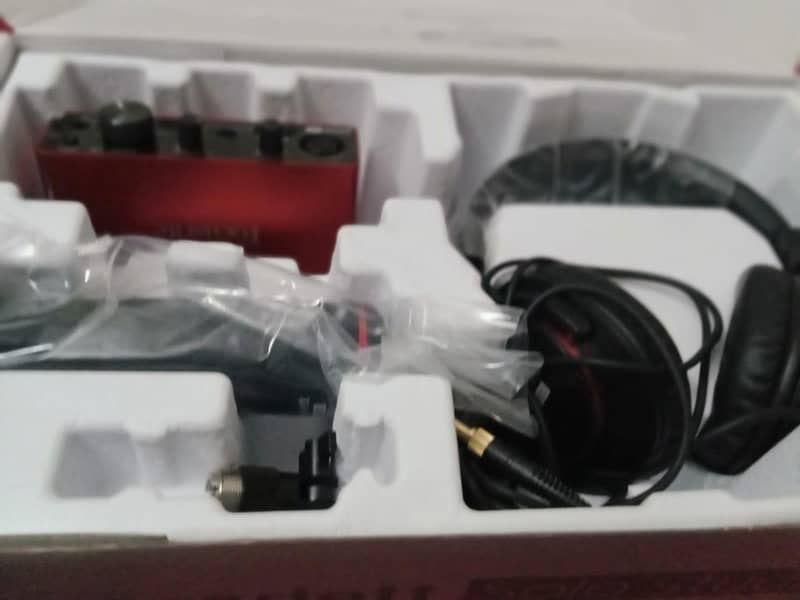 Focusrite 3rd Generation Complete Kit 8