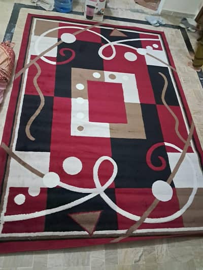 Imported carpet for sale in prestine condition