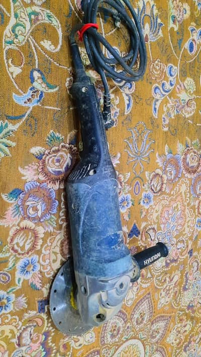 HYUNDAI 8 inch Grinder Machine  For Sale