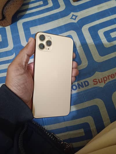 I PHONE 11 PRO MAX 256 GB 77 BATTERY HEALTH 9/10 CONDITION SHADED DISP